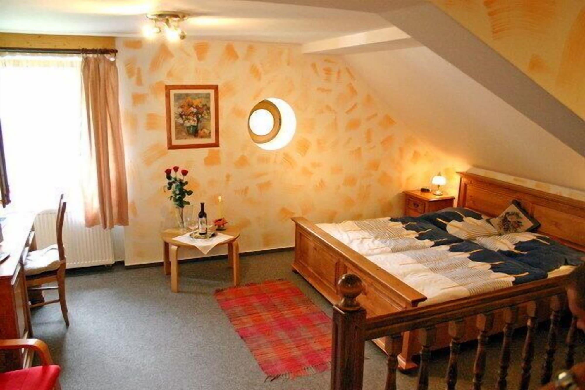 Hotel Resort Stein Cheb Esterno foto