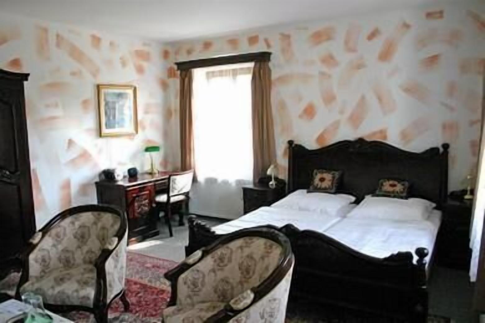 Hotel Resort Stein Cheb Esterno foto