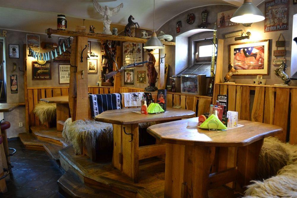 Hotel Resort Stein Cheb Esterno foto